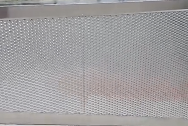 Reti in alluminio con scossaline per coperture o divisori - immagine 4