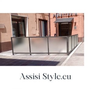 Recinzione quadrata in ferro vetro assisi style.eu
