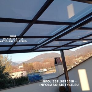 Pensilina in ferro e Lexan